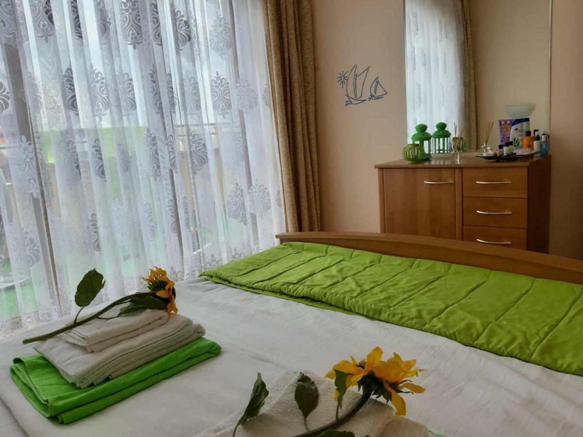 Golden Dreams Apartment Солнечный берег Экстерьер фото